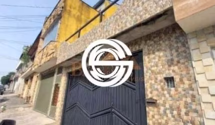 Casa com 2 Dormitórios, 2 Vagas, 175 m² - Cidade Líder