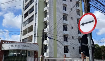 Vende apartamento com excelente localização