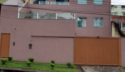 Casa com 6 Quartos à venda, 337m² - Álvaro Camargos