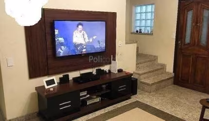 Sobrado com 4 dormitórios