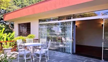 Casa térrea Alto-padrão