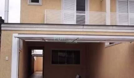 Sobrado bem localizado, pronto para morar