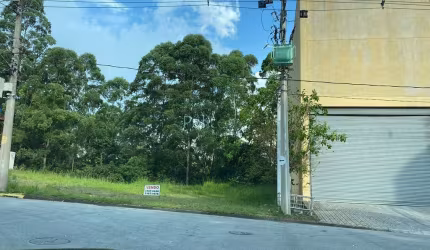 Terreno à venda, 1080 m² por R$ 896.400 - Centro Empresarial Raposo Tavares - Vargem Grande Paulist