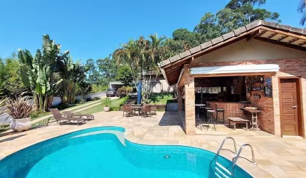Casa com 4 dormitórios à venda por R$ 2.470.000,00 - Palos Verdes - Carapicuíba/SP
