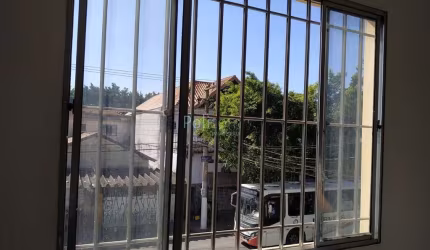 Salão para alugar por R$ 915,00/mês - Jardim Guayana - Taboão da Serra/SP