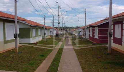 Casa 3 quartos, com vaga de garagem, em condomínio fechado em Alvorada Rs.