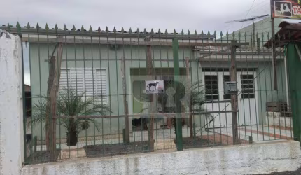 Excelente propriedade com 2 casas de dois dormitórios cada.