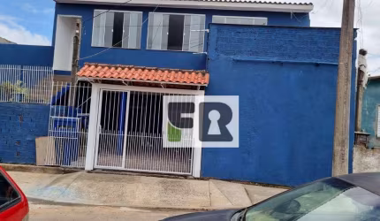 Excelente Sobrado de 3 dorm. c/ 1 suíte, 2 Vaga de Garagem, 1 Casa Térrea c/ 3 Dorm.Nova Americana, Alvorada/RS. 130m² de área privativa, 180m² Total.