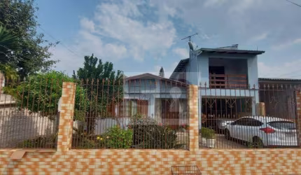 Excelente casa de 2 andares, 4 Dormitórios, Maringá, Alvorada/RS. 120m² Privativos.