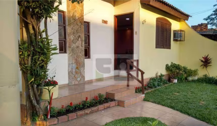 Casa com 3 dormitórios à venda, 109 m² por R$ 350.000,00 - Maringá - Alvorada/RS