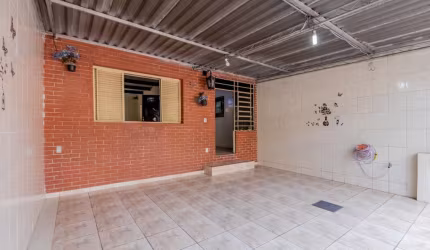 Sobrado para venda com 3 quartos, sendo 2 suítes, 150m²