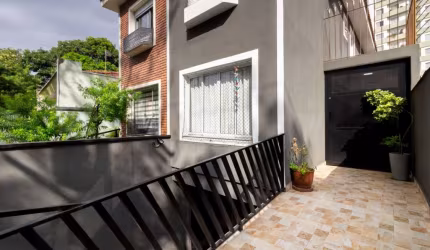 Sobrado para venda com 3 quartos, sendo 1 suíte, 172m²
