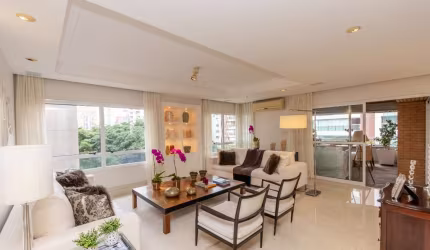Apartamento tipo para venda com 3 quartos, sendo 3 suítes, 243m²