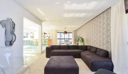 Triplex para venda com 3 quartos, sendo 3 suítes, 370.59m²