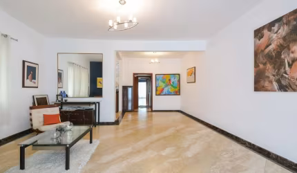 Casa tipo para venda com 3 quartos, sendo 2 suítes, 250m²