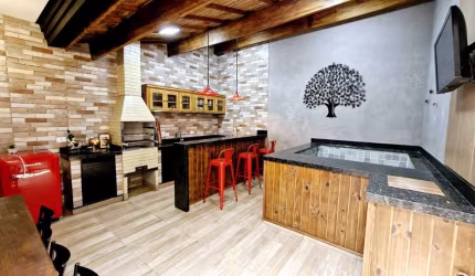 Sobrado para venda com 3 quartos, sendo 3 suítes, 208m²