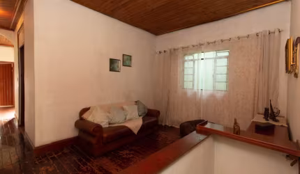 Casa tipo para venda com 3 quartos, 90m²