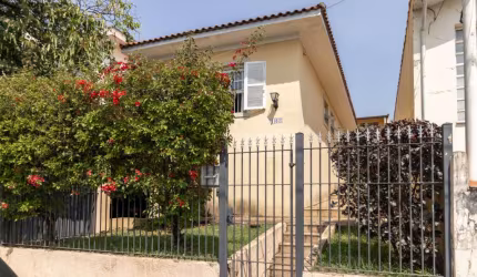 Casa tipo para venda com 3 quartos, sendo 1 suíte, 150m²