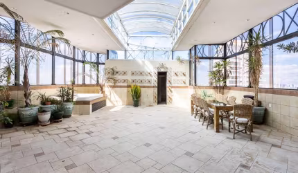 Duplex para venda com 4 quartos, sendo 3 suítes, 480m²
