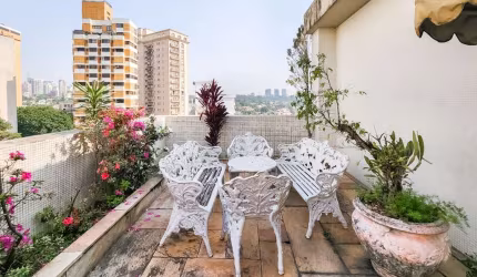 Cobertura para venda com 3 quartos, sendo 3 suítes, 620m²