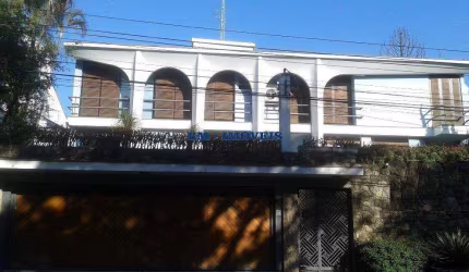 Sobrado à venda em São Paulo, Interlagos, com 4 quartos, com 945 m²