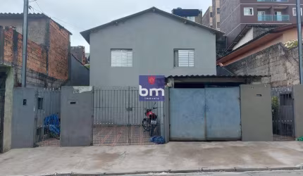 Casa à venda em São Paulo, Jardim Irapiranga, com 4 quartos, com 150 m²