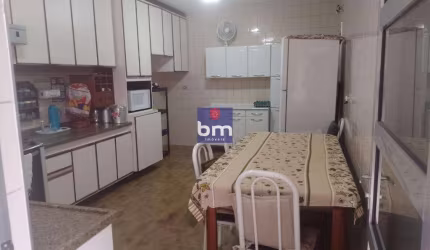 Casa à venda em São Paulo, Jardim Ipê, com 4 quartos, com 335 m²