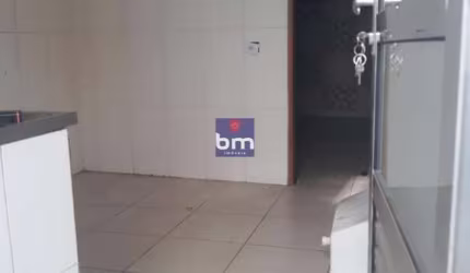 Casa para alugar em São Paulo, Jardim Ipê, com 1 quarto, com 35 m², Condomínio Residencial Esquel