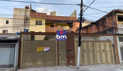 Casa à venda em São Paulo, Parque Regina, com 6 quartos, com 200 m²