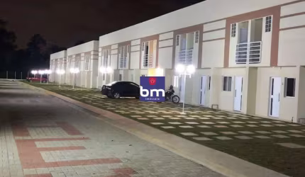 Sobrado à venda em Cotia, Parque Rincão, com 2 quartos, com 60 m², Condomínio Ville de vie 2