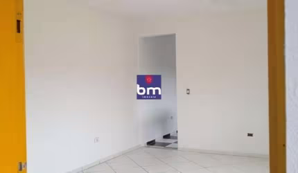 Casa para alugar em São Paulo, Parque Regina, com 2 quartos, com 80 m²