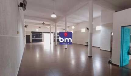 Salão para alugar em São Paulo, Pirajussara, com 260 m²