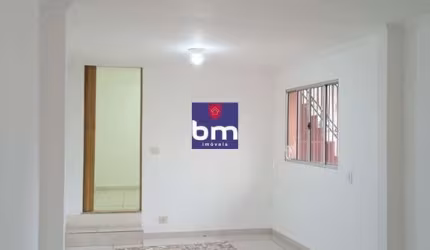 Casa para alugar em São Paulo, Parque Regina, com 2 quartos, com 80 m²