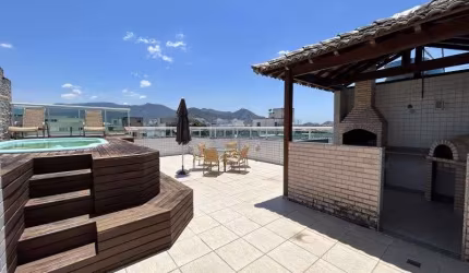 Cobertura duplex com 3 suítes e piscina à venda no Recreio dos Bandeirantes