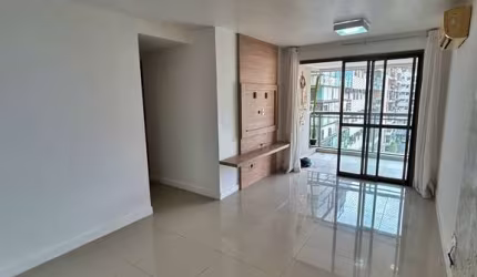 Apartamento com 3 quartos para alugar no Condomínio Park Premium