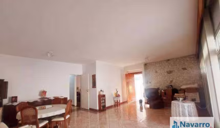 CASA PRÓXIMA AO METRÔ VILA SÔNIA! 420M² DE TERRENO