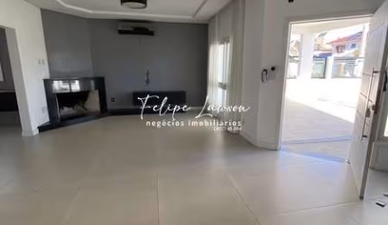Casa impecável com 3 dormitórios no Boungaville