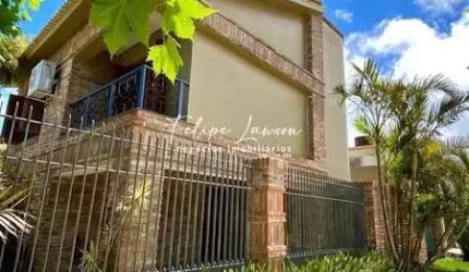 Casa com 3 quartos e 2 suites quase Av. Rio grande - Cassino