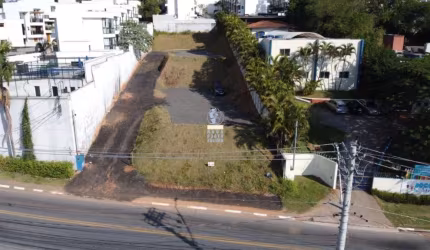 Terreno comercial para alugar no Jardim Caiapia, Cotia  por R$ 9.500