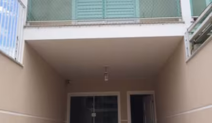Sobrado à Venda com 03 Quartos na  Parada Inglesa