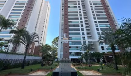 Apartamento 100% mobiliado e decorado à venda