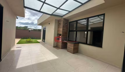 Casa com 3 dormitórios para alugar, 230 m² por R$ 13.115/mês - Residencial Campo Camanducaia - Jaguariúna/SP