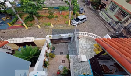 Casa Duplex em Condomínio com 2 Suítes, Varanda, Terraço, Sala, Copa, Cozinha, 1 Vaga Garagem
