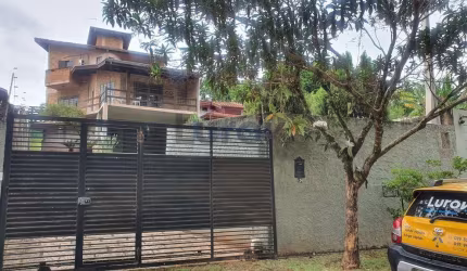 casa à venda 2 Quartos, 5 Vagas, 565.9M², Chácaras Silvania, Valinhos - SP