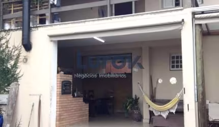 casa à venda 4 Quartos, 1 Suite, 2 Vagas, 250M², Castelo, Valinhos - SP