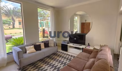 Casa 4 suites à Venda  Condomínio Vivenda das Cerejeiras - Valinhos / SP