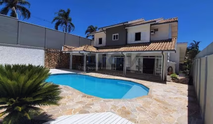 Casa 3 suites à Venda  ou Locação - Condomínio Millennium - Valinhos / SP