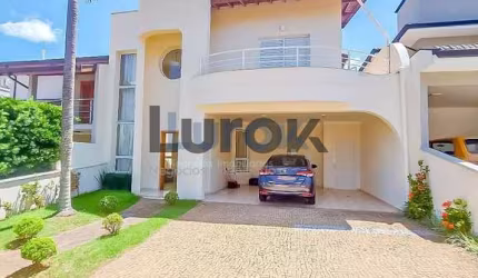 Casa à Venda Condomínio Vivenda das Cerejeiras - Valinhos / SP`