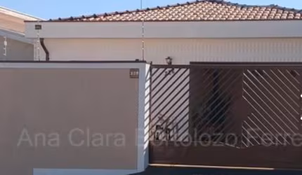 Casa térrea à venda no Jardim Leonor- 180 m