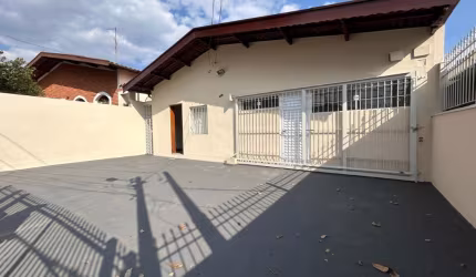 OPORTUNIDADE ÚNICA COM PISCINA NO JD DAS OLIVEIRAS!!!!